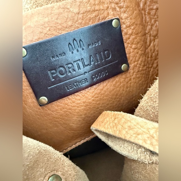 Portland Leather Tote Bag Medium Classic - Picture 7 of 7